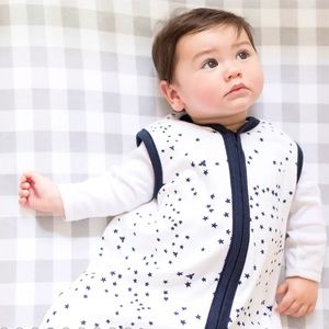 Burt bee’s wearable blanket with star print